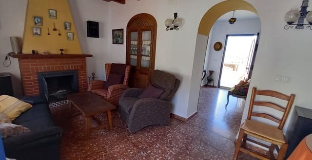 4 makuuhuone Omakotitalo myytävänä paikassa Cútar mukana uima-altaan - 185 500 € (Ref: 8078852)