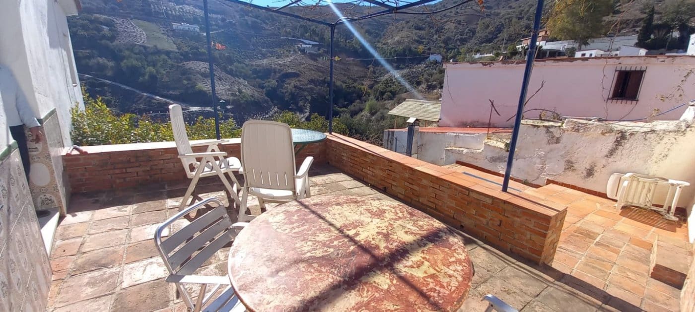 4 soveværelse Byhus til salg i Cutar med swimmingpool - € 185.500 (Ref: 8078852)