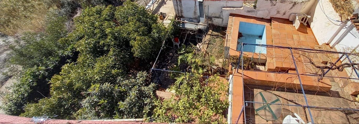 4 soveværelse Byhus til salg i Cutar med swimmingpool - € 185.500 (Ref: 8078852)