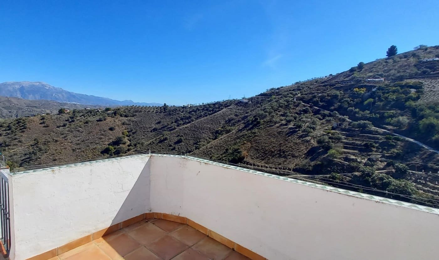 4 soveværelse Byhus til salg i Cutar med swimmingpool - € 185.500 (Ref: 8078852)