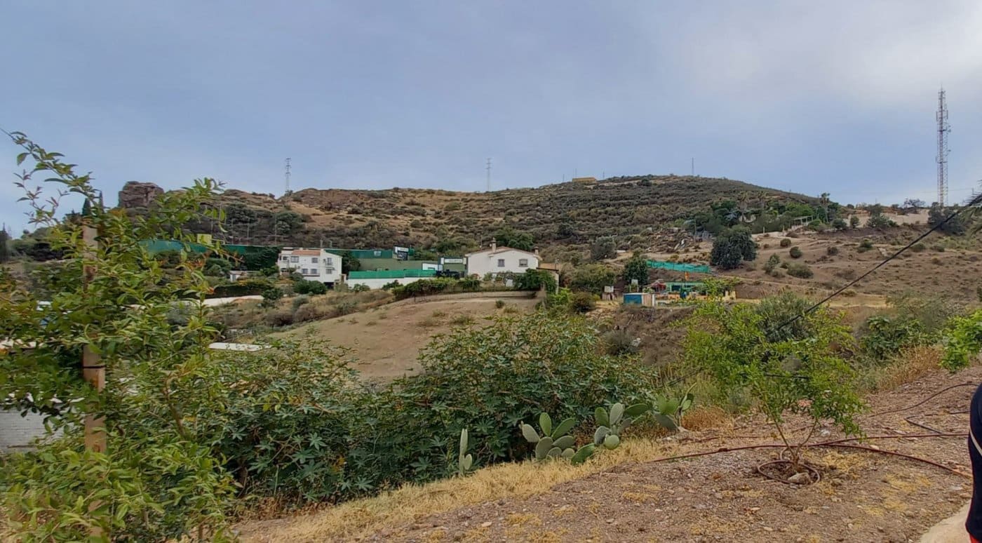 Byggetomt til salgs i Velez-Malaga - € 85 000 (Ref: 8078855)