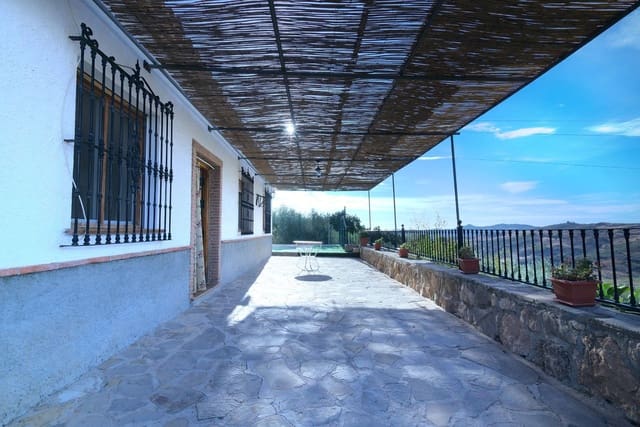 3 soveværelse Villa til salg i Periana med swimmingpool - € 250.000 (Ref: 8078876)