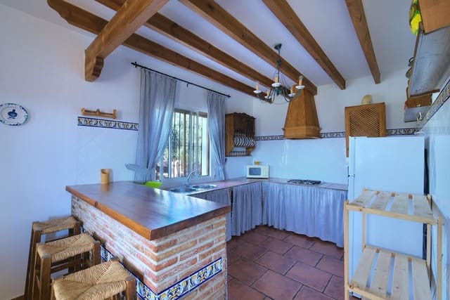 3 soveværelse Villa til salg i Periana med swimmingpool - € 250.000 (Ref: 8078876)