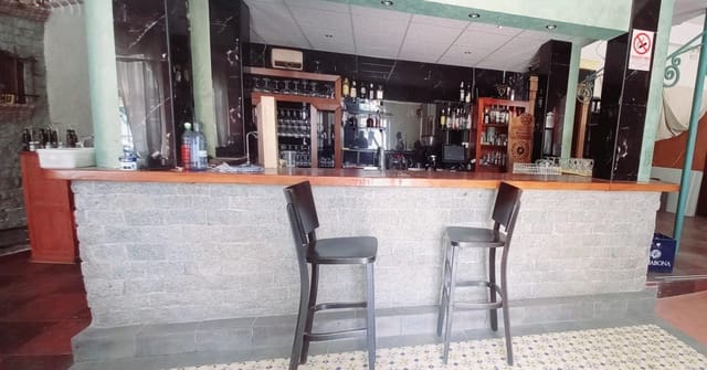 Commercieel te koop in Canillas de Aceituno - € 995.000 (Ref: 8078887)