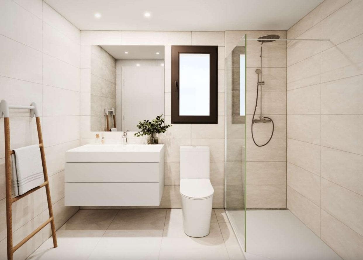 Piso de 2 habitaciones en Rincón de la Victoria en venta con piscina garaje - 395.000 € (Ref: 8078898)