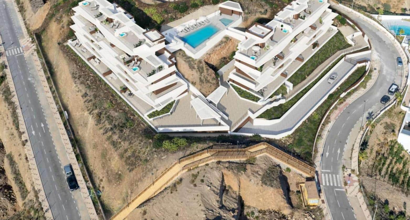 Piso de 2 habitaciones en Rincón de la Victoria en venta con piscina garaje - 395.000 € (Ref: 8078898)