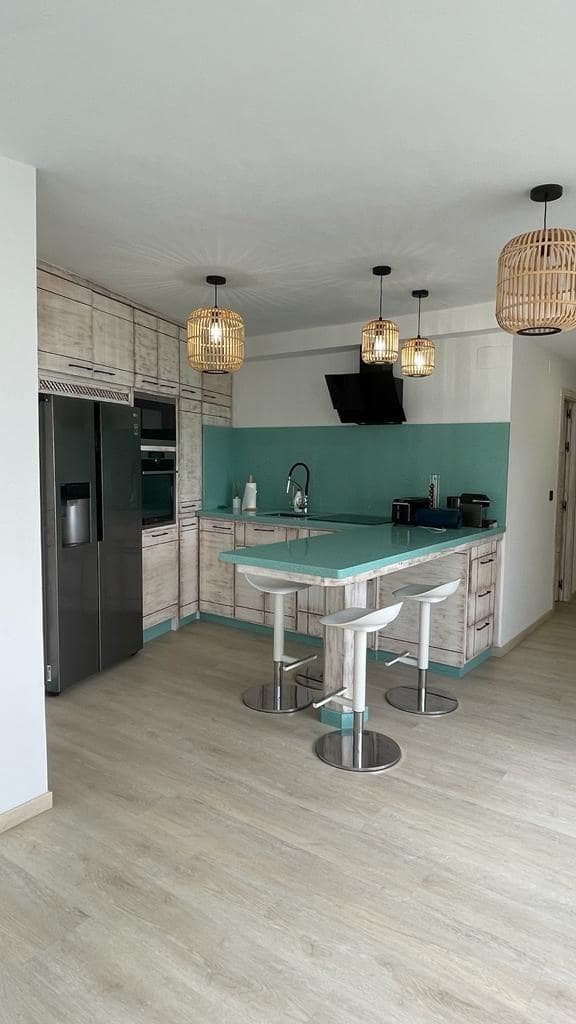 3 bedroom Flat for sale in Torremolinos with garage - € 680,000 (Ref: 8078911)