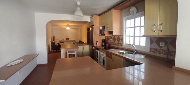 5 makuuhuone Paritalo myytävänä paikassa Rincón de la Victoria mukana uima-altaan - 630 000 € (Ref: 8078931)