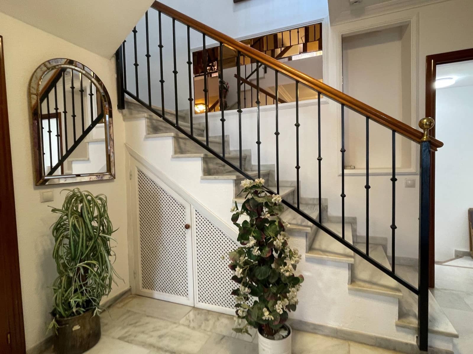 3 soveværelse Rækkehus til salg i Torre de Benagalbon med swimmingpool garage - € 529.000 (Ref: 8078963)