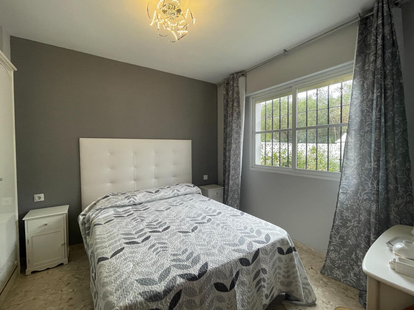 3 soveværelse Rækkehus til salg i Torre de Benagalbon med swimmingpool garage - € 529.000 (Ref: 8078963)