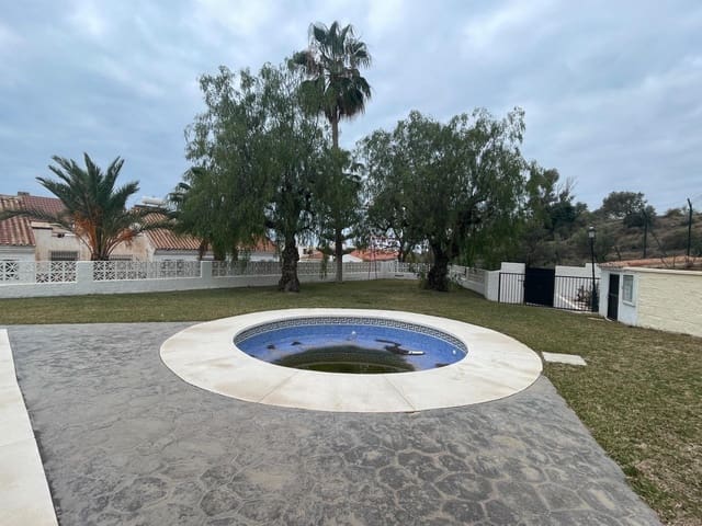 3 soveværelse Rækkehus til salg i Torre de Benagalbon, Rincón de la Victoria med swimmingpool garage - € 529.000 (Ref: 8078963)