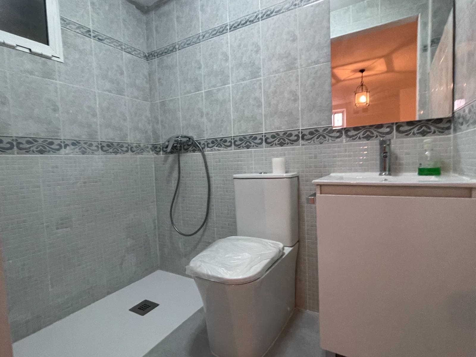 3 soveværelse Rækkehus til salg i Torre de Benagalbon med swimmingpool garage - € 529.000 (Ref: 8078963)