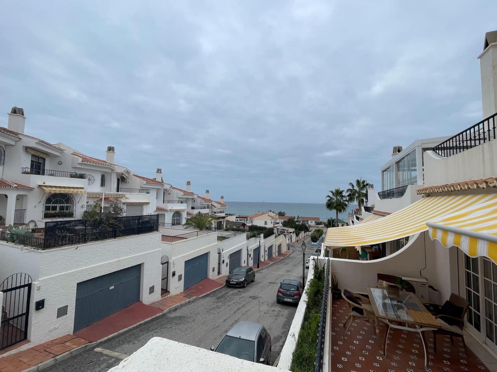 3 soveværelse Rækkehus til salg i Torre de Benagalbon med swimmingpool garage - € 529.000 (Ref: 8078963)