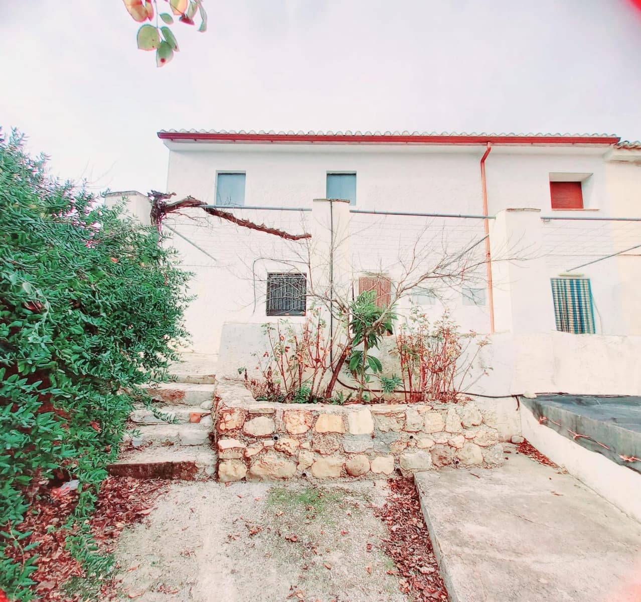 Ubebygd land til salgs i Granada by - € 66 000 (Ref: 8090208)