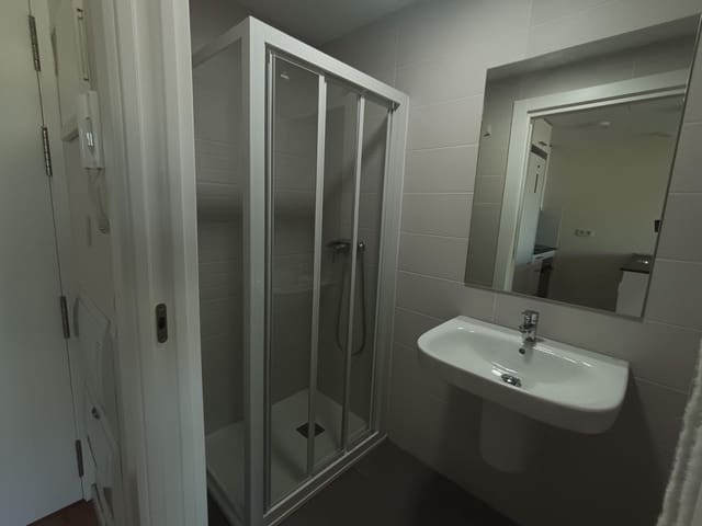 1 makuuhuone Huoneisto vuokrattavana paikassa Mijas mukana uima-altaan - 1 100 € (Ref: 8117469)