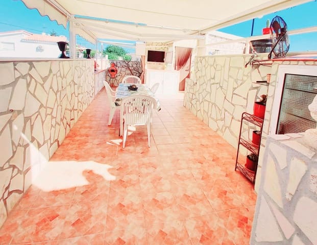 5 makuuhuone Huvila myytävänä paikassa La Cala del Moral, Rincón de la Victoria mukana 
autotalli - 699 000 € (Ref: 8229566)