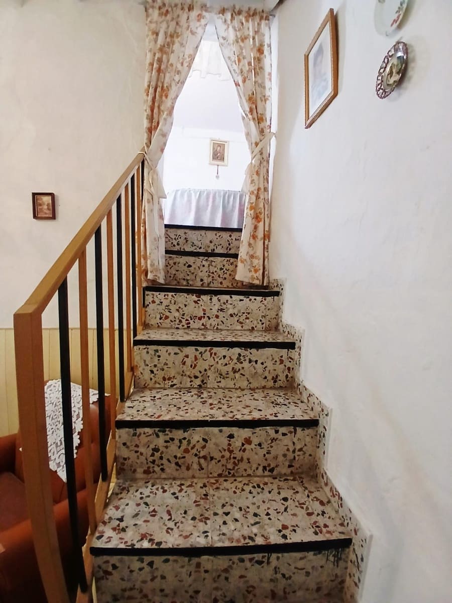 2 soveværelse Byhus til salg i Canillas de Aceituno - € 59.500 (Ref: 8242776)