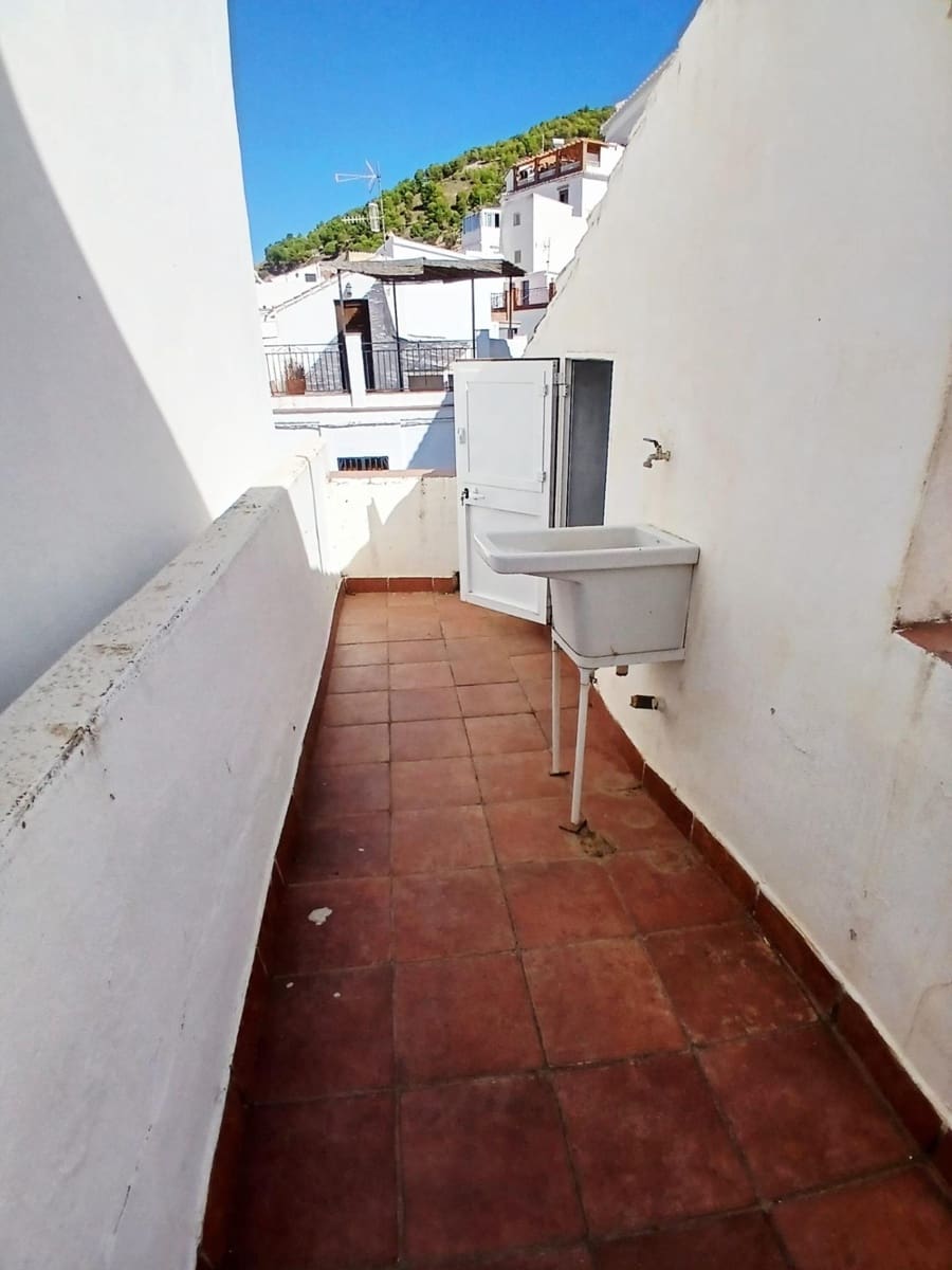 2 soveværelse Byhus til salg i Canillas de Aceituno - € 59.500 (Ref: 8242776)