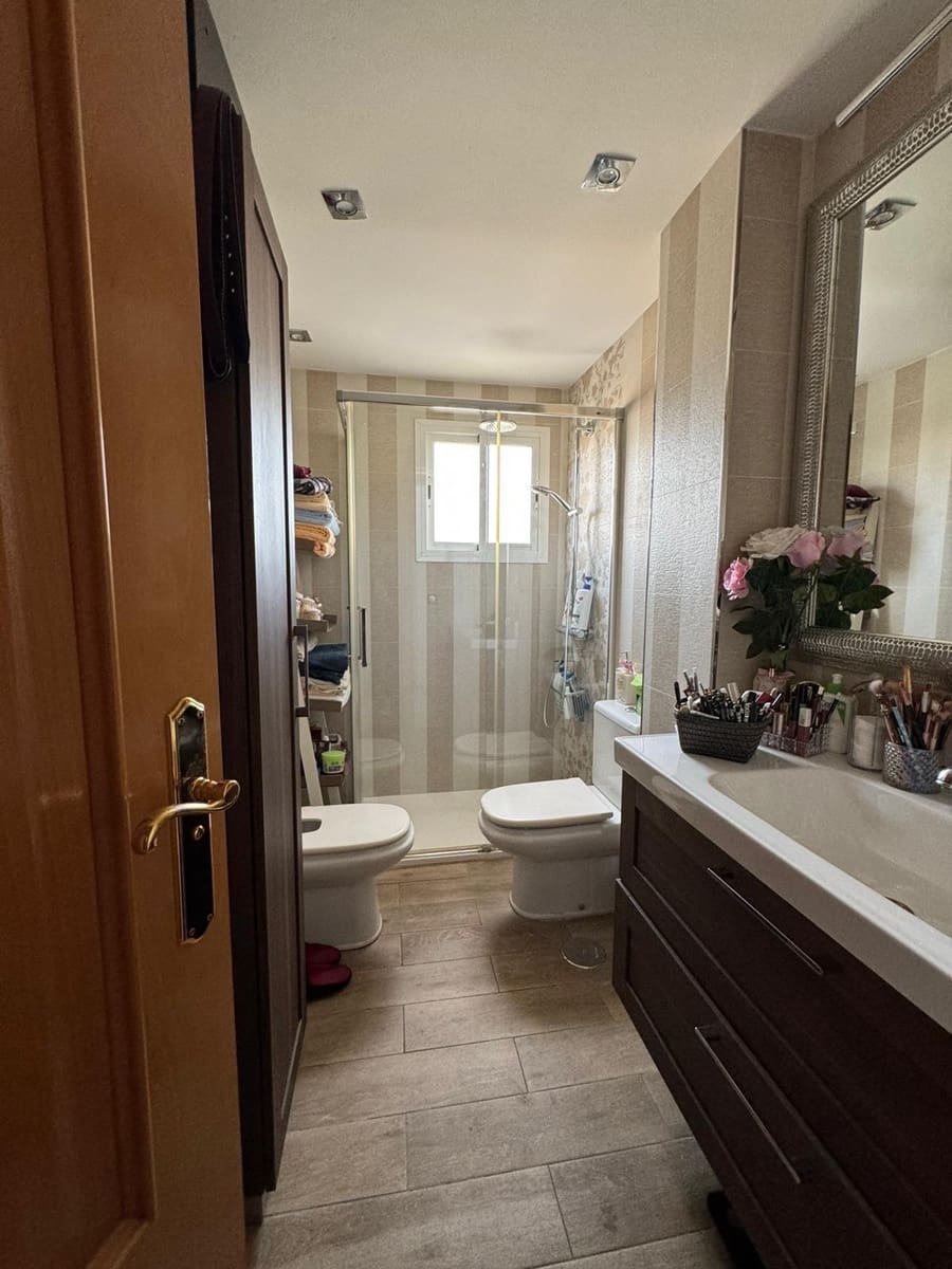 4 soveværelse Lejlighed til salg i Malaga by - € 399.900 (Ref: 8253939)