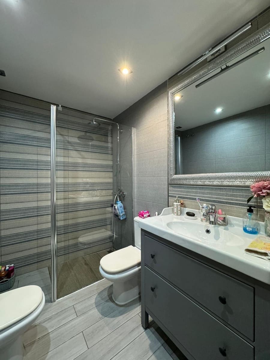 4 soveværelse Lejlighed til salg i Malaga by - € 399.900 (Ref: 8253939)