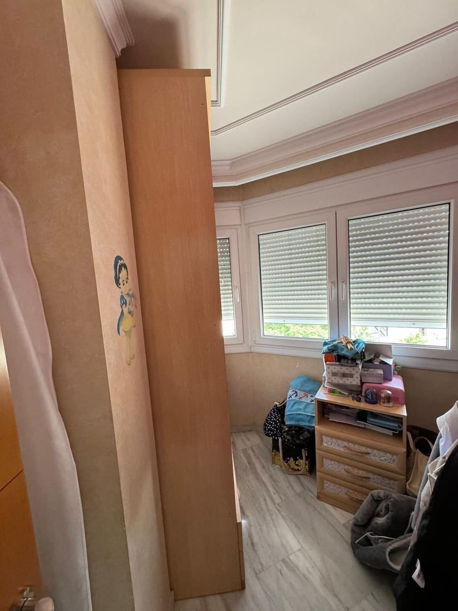 4 soveværelse Lejlighed til salg i Malaga by - € 399.900 (Ref: 8253939)