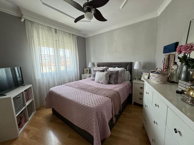 4 quarto Apartamento para venda em Arroyo de los Angeles, Málaga cidade - 399 900 € (Ref: 8253939)