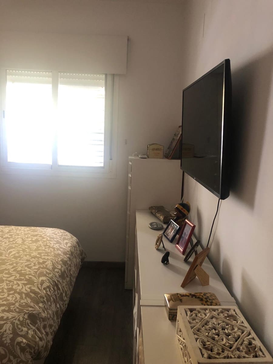 Piso de 1 habitación en Rincón de la Victoria en venta con piscina garaje - 250.000 € (Ref: 8302928)