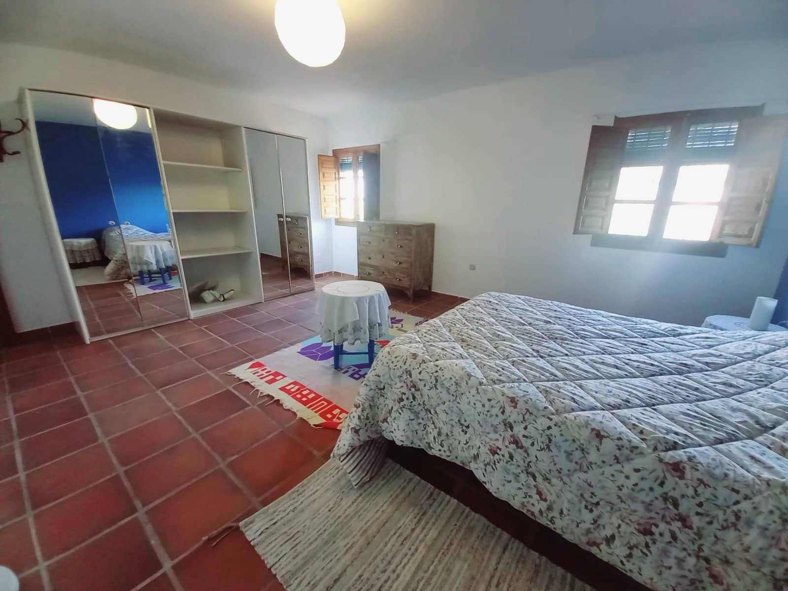 4 soveværelse Semi-Rækkehus til salg i Comares med garage - € 250.000 (Ref: 8327983)