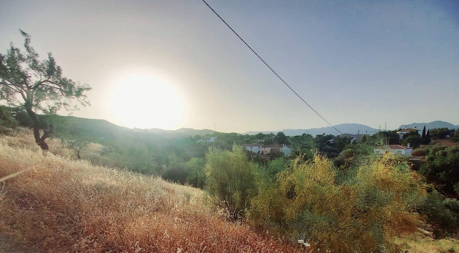 4 soveværelse Semi-Rækkehus til salg i Comares med garage - € 250.000 (Ref: 8327983)