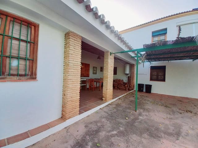 4 soverom Kjedet enebolig til salgs i Comares med garasje - € 250 000 (Ref: 8327983)