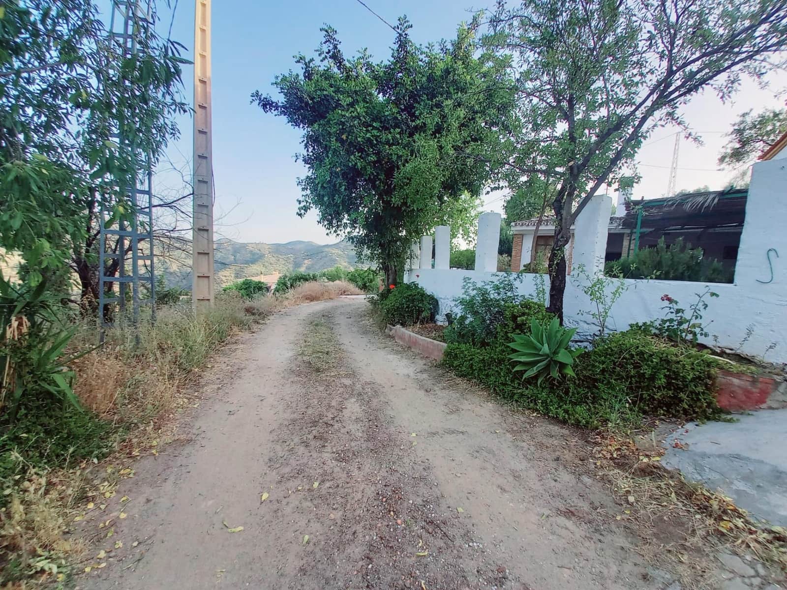 4 soverom Kjedet enebolig til salgs i Comares med garasje - € 250 000 (Ref: 8327983)