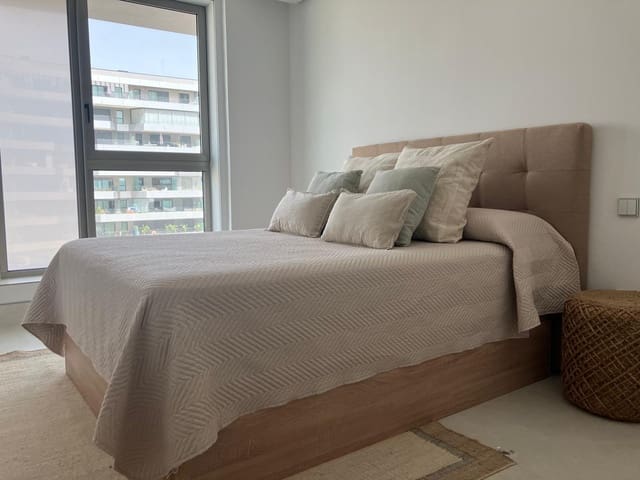 3 sypialnia Mieszkanie do wynajęcia w Carretera de Cadiz, Miasto Málaga z basenem garażem - 6 000 € (Ref: 8554548)