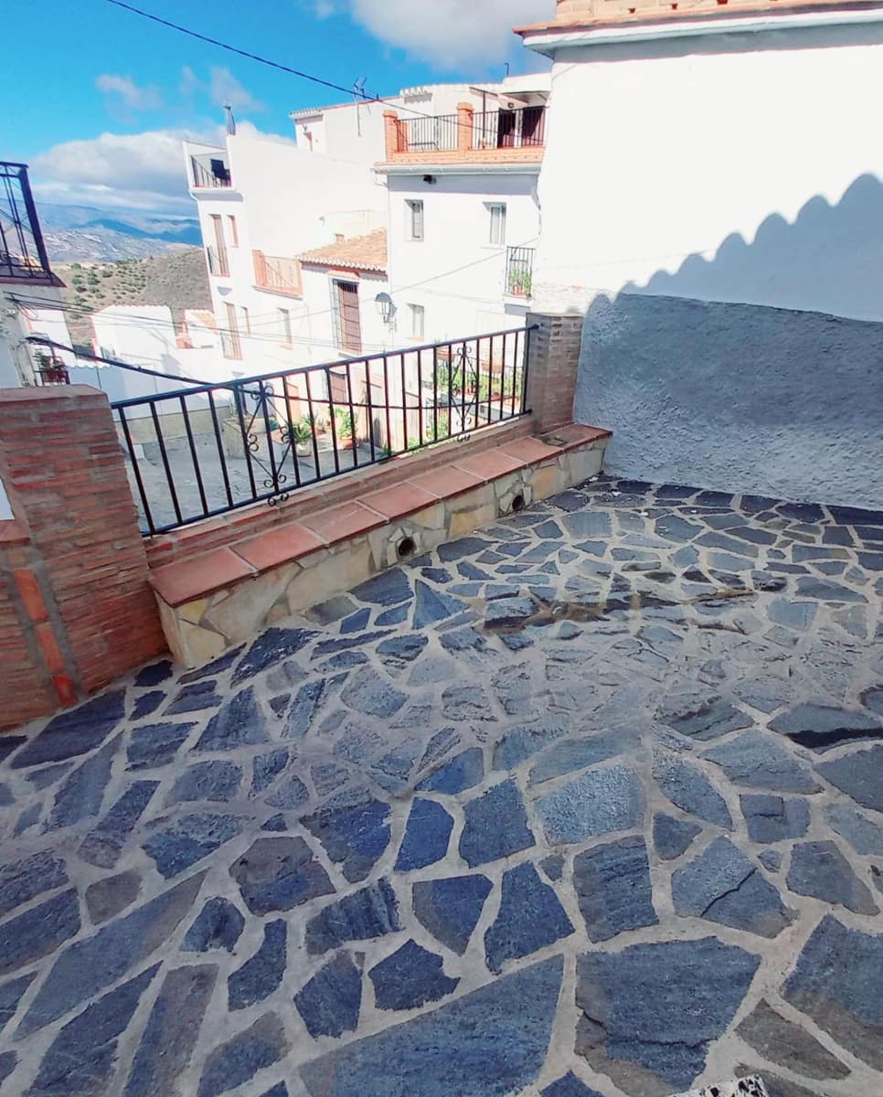 3 soverom Hus til salgs i Canillas de Aceituno - € 65 000 (Ref: 8580153)