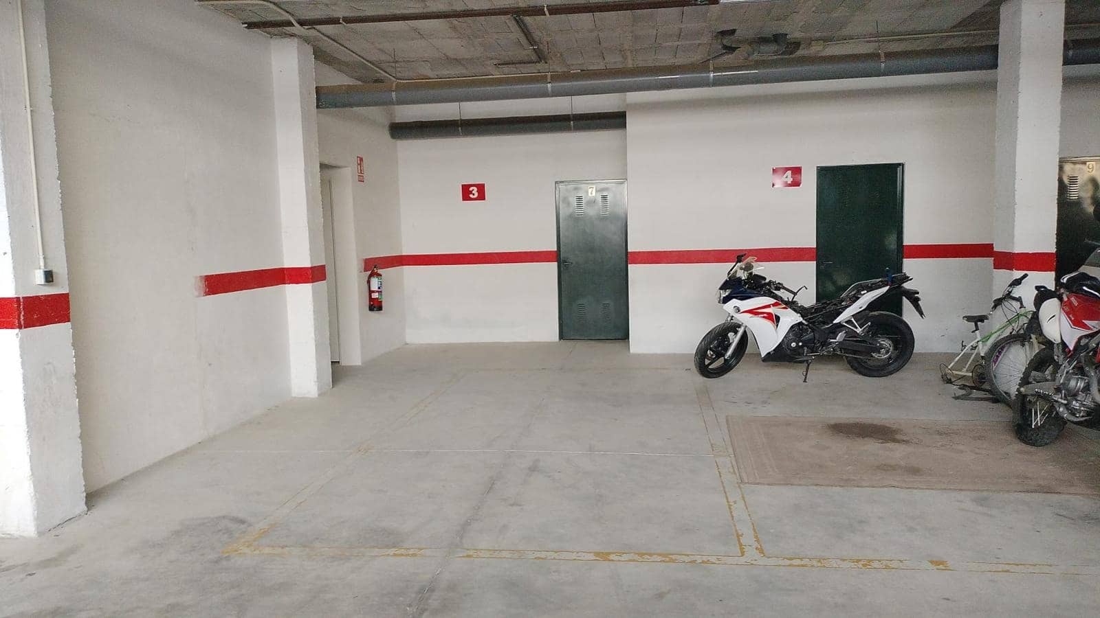 Garasje til salgs i Rincon de la Victoria - € 10 000 (Ref: 8584347)