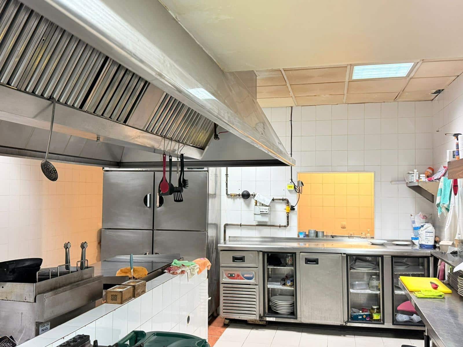 Local Commercial à louer à Malaga ville - 4 500 € (Ref: 8741867)