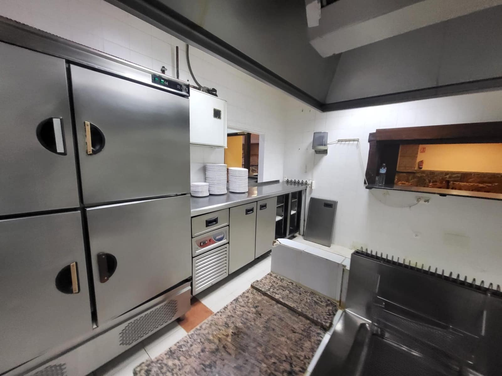 Local Commercial à louer à Malaga ville - 4 500 € (Ref: 8741867)