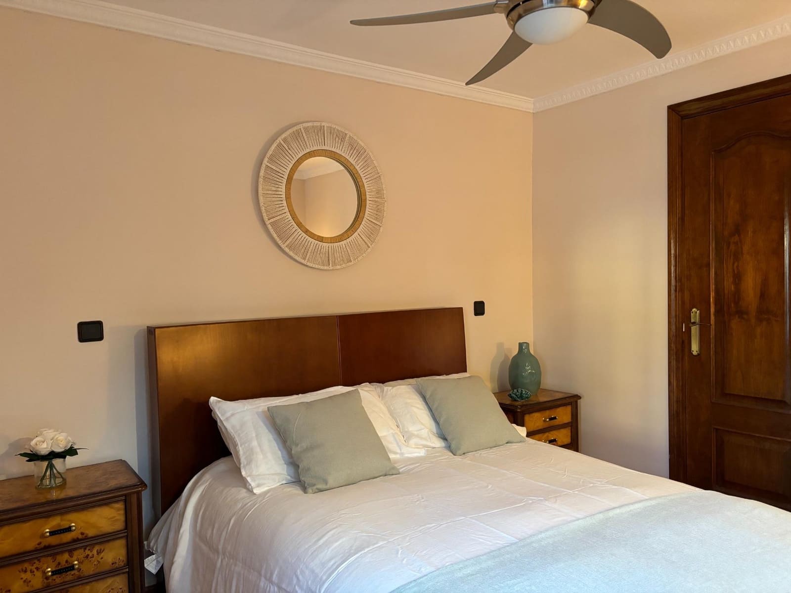 3 chambre Villa/Maison à vendre à Golden Mile avec piscine garage - 825 000 € (Ref: 8924145)