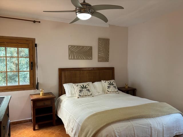 Chalet de 3 habitaciones en Sierra Blanca, Marbella en venta con piscina garaje - 825.000 € (Ref: 8924145)