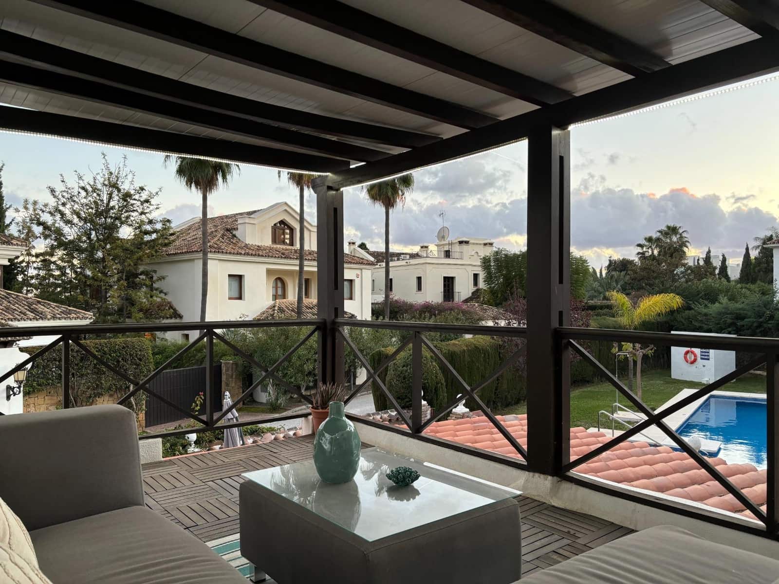 3 chambre Villa/Maison à vendre à Golden Mile avec piscine garage - 825 000 € (Ref: 8924145)