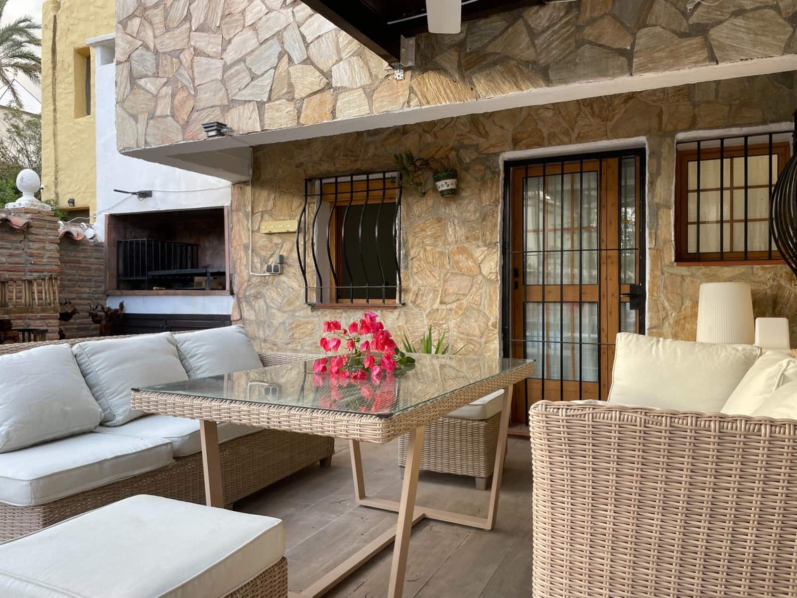 3 chambre Villa/Maison à vendre à Golden Mile avec piscine garage - 825 000 € (Ref: 8924145)