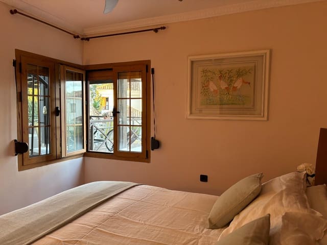 Chalet de 3 habitaciones en Sierra Blanca, Marbella en venta con piscina garaje - 825.000 € (Ref: 8924145)