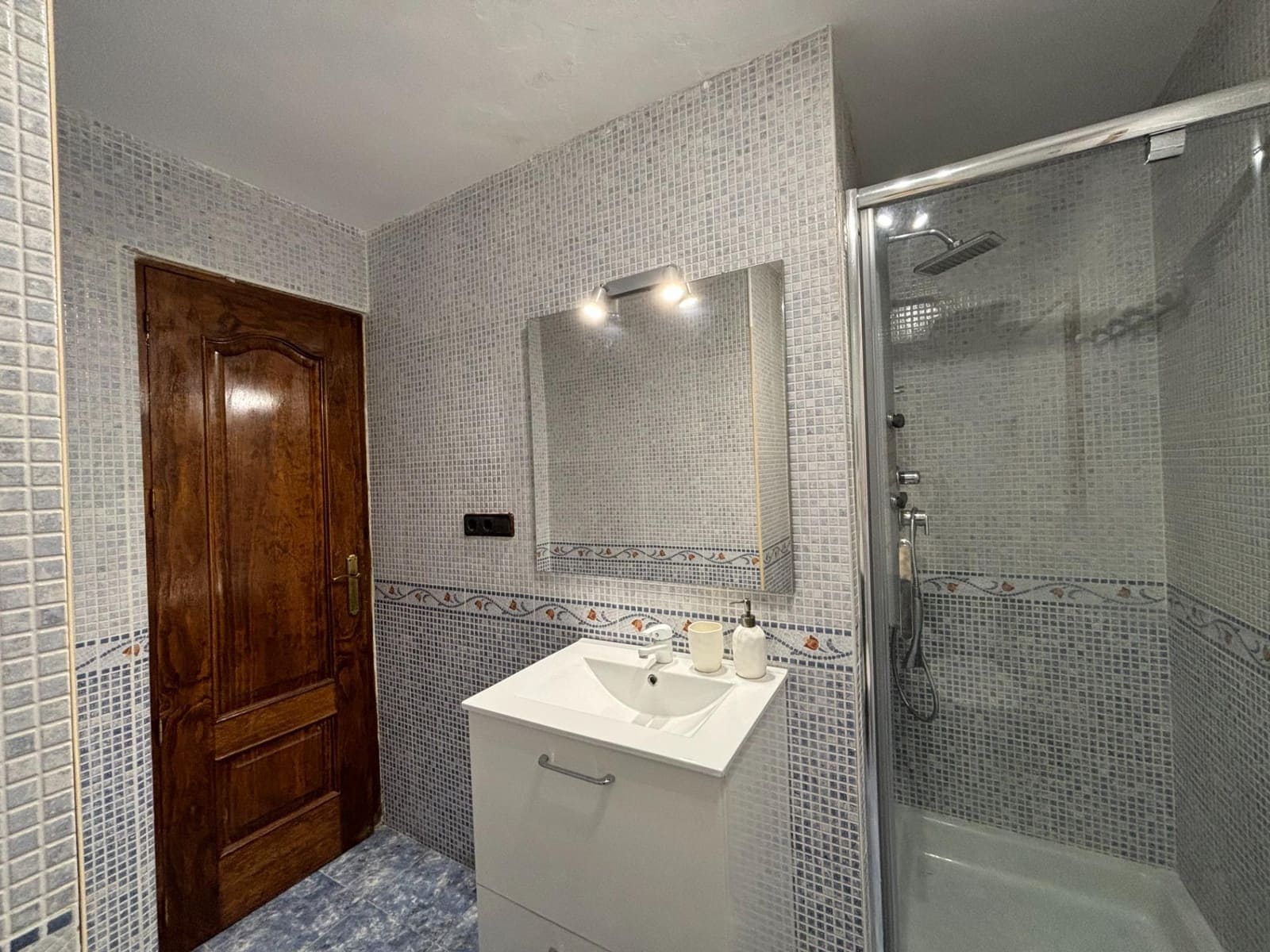 3 chambre Villa/Maison à vendre à Golden Mile avec piscine garage - 825 000 € (Ref: 8924145)