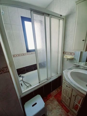 3 soveværelse Lejlighed til salg i Giron, Málaga by - € 275.000 (Ref: 8936969)