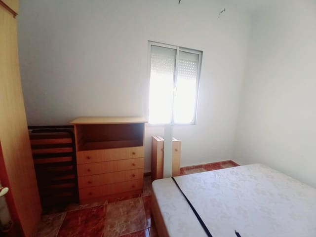 3 soveværelse Lejlighed til salg i Giron, Málaga by - € 275.000 (Ref: 8936969)