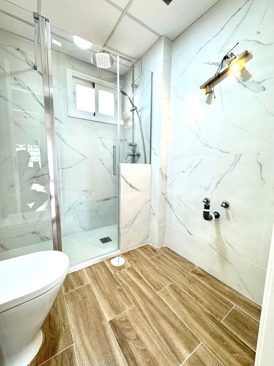 Piso de 3 habitaciones en Rincón de la Victoria en venta con piscina - 410.000 € (Ref: 8950679)