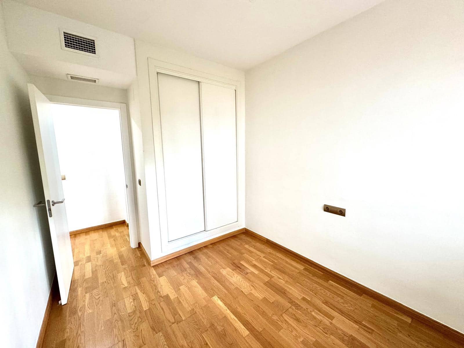 Piso de 3 habitaciones en Rincón de la Victoria en venta con piscina - 410.000 € (Ref: 8950679)