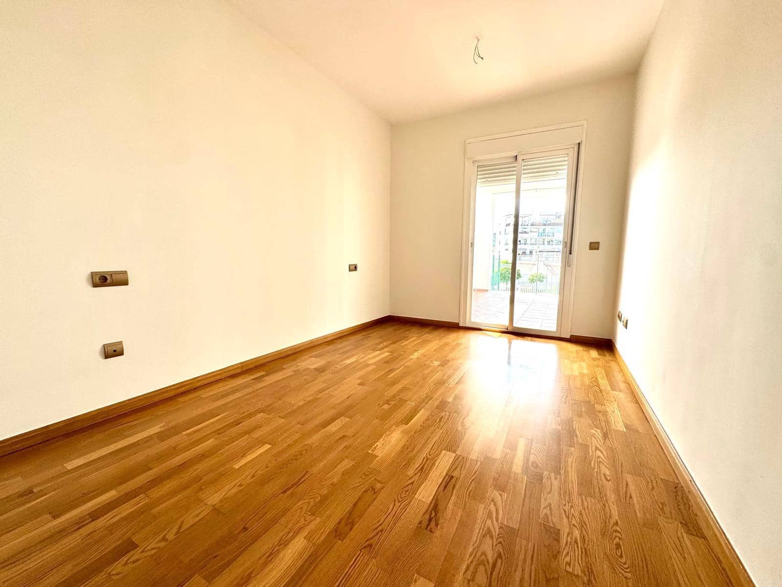 Piso de 3 habitaciones en Rincón de la Victoria en venta con piscina - 410.000 € (Ref: 8950679)