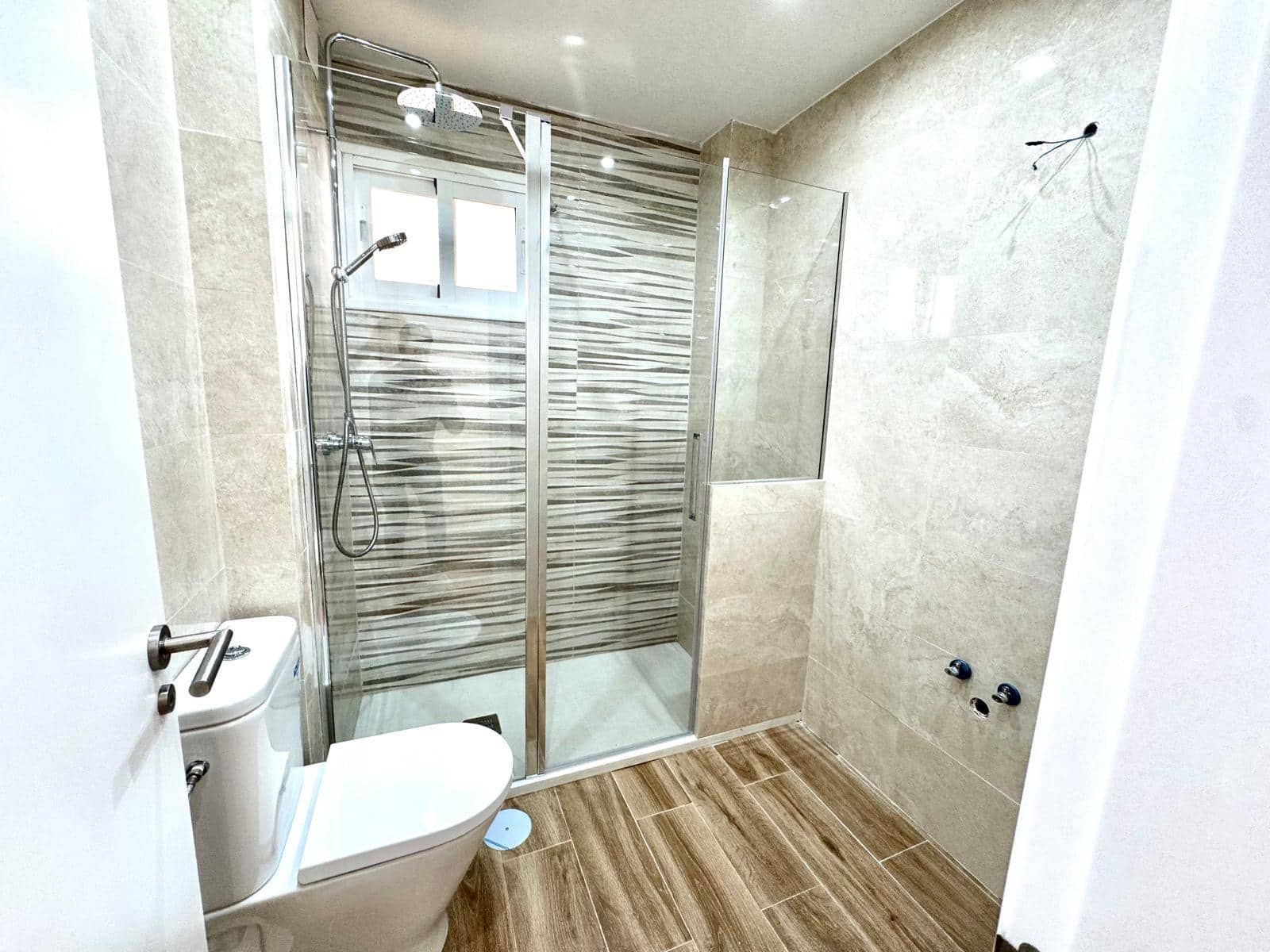 Piso de 3 habitaciones en Rincón de la Victoria en venta con piscina - 410.000 € (Ref: 8950679)