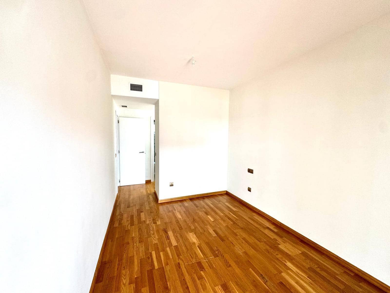 Piso de 3 habitaciones en Rincón de la Victoria en venta con piscina - 410.000 € (Ref: 8950679)