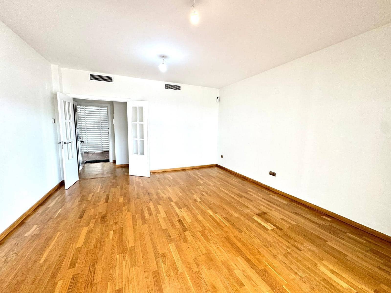 Piso de 3 habitaciones en Rincón de la Victoria en venta con piscina - 410.000 € (Ref: 8950679)